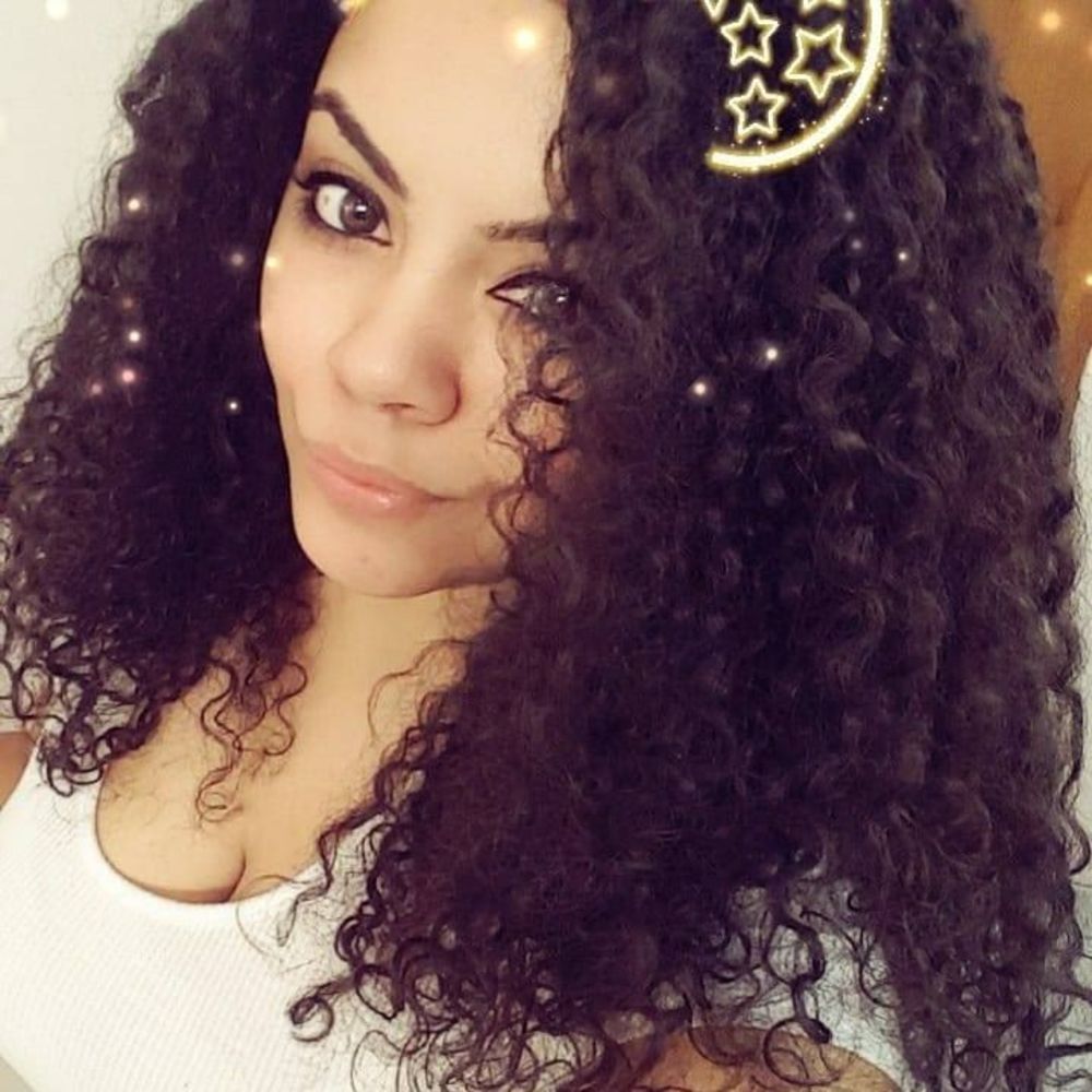 Meet your Posher, Eva